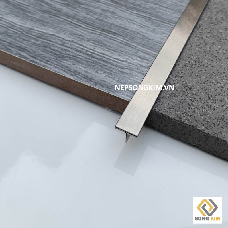 Nẹp Inox T8 Bạc Xước