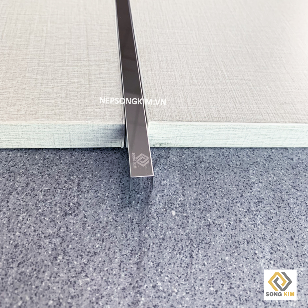 phân biệt nẹp inox chữ U