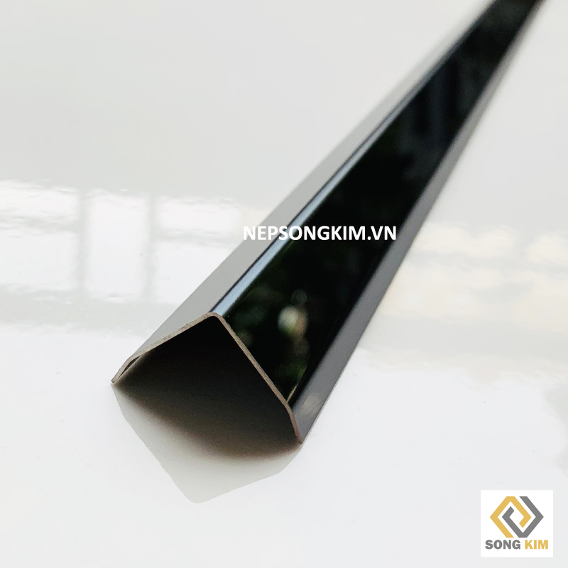 Nẹp chữ V xước