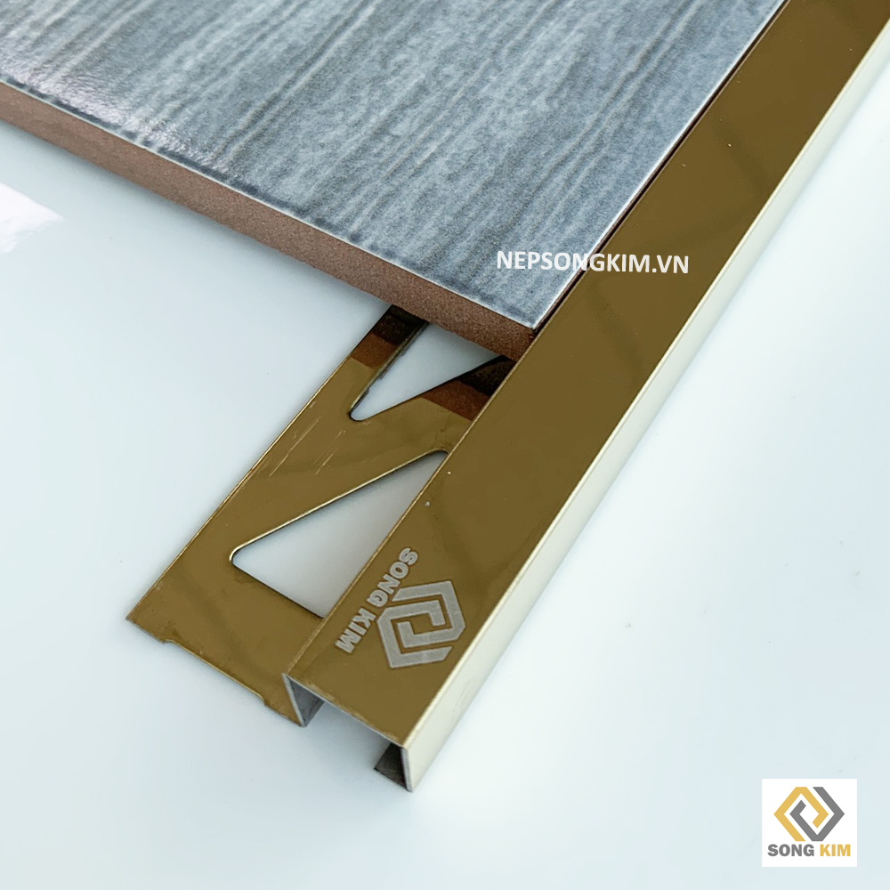 Nẹp Inox Góc Vuông Ngoài Vàng Bóng 10H
