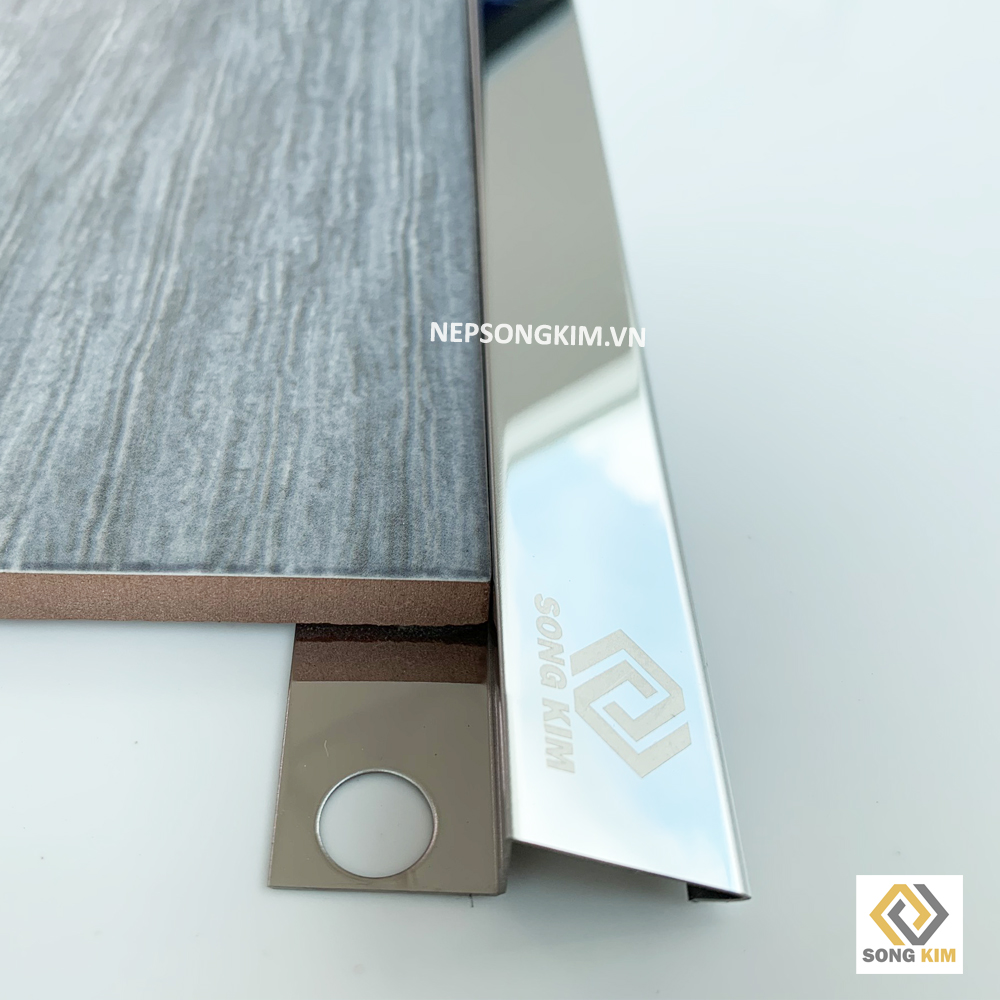 Nẹp Inox Góc Vát Bạc Bóng 10H