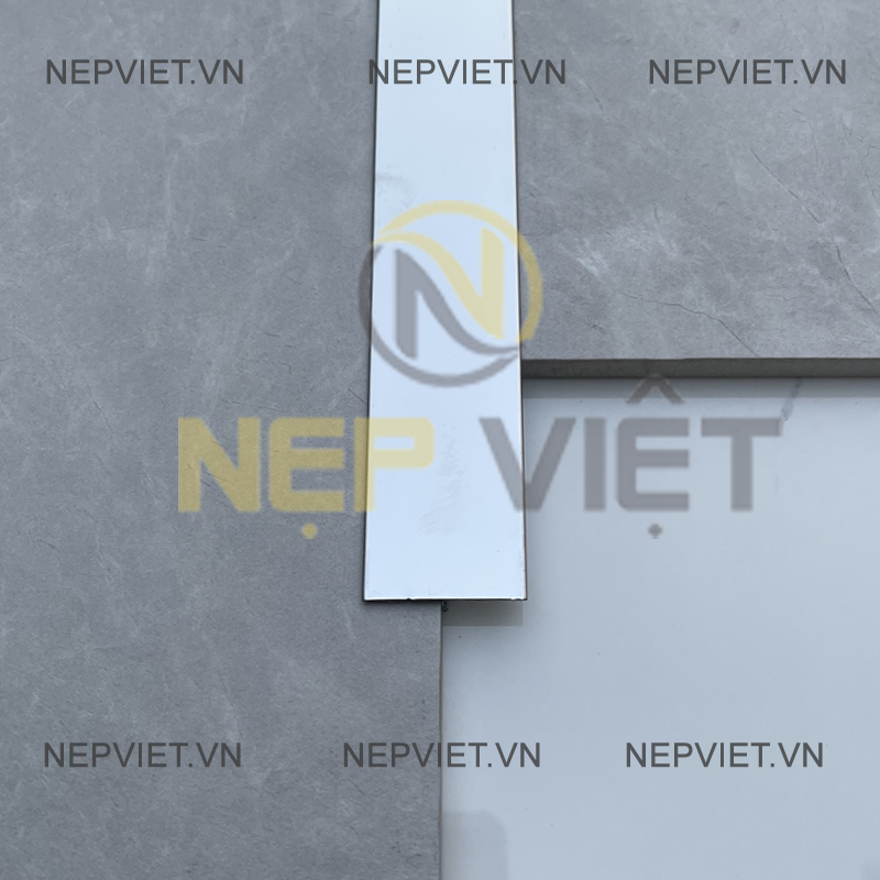 Nẹp Inox T20 Bạc Bóng