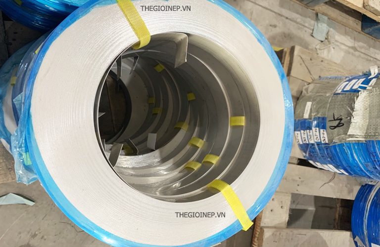 lập là inox trang trí